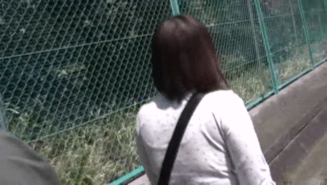 【合法ロリGIF】今の日本、どこに危険が潜んでるかわからない!公園で遊ぶ小学生を拉致レイプwwww その5