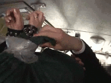 毎朝の満員バスは痴漢だらけ!?ロングスカートを巾着にされ逃げられない中出しGIF画像